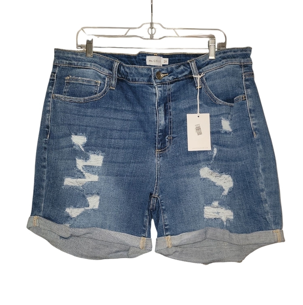 NWT! Cello Blue Jean Shorts with Distressed Cuffs Size 2X - Picture 3 of 4